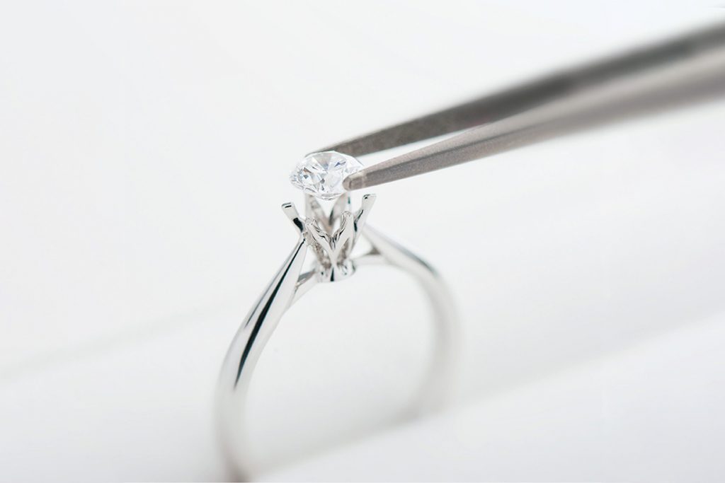 半訂製結婚戒指，可以將自己的個人風格融入於設計。
