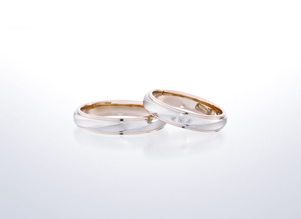寬版形式的戒指具有強烈的存在感，且帶有獨特個性化的設計。