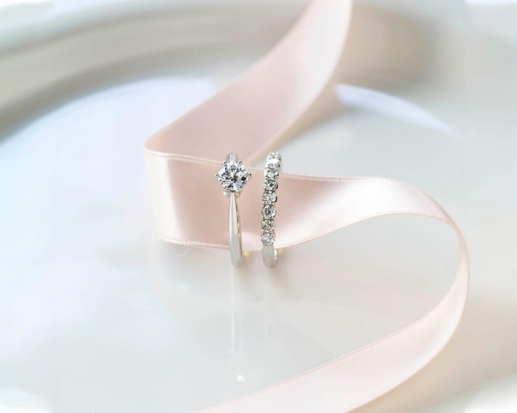 「永恆戒指」也越來越流行作為求婚戒指了。