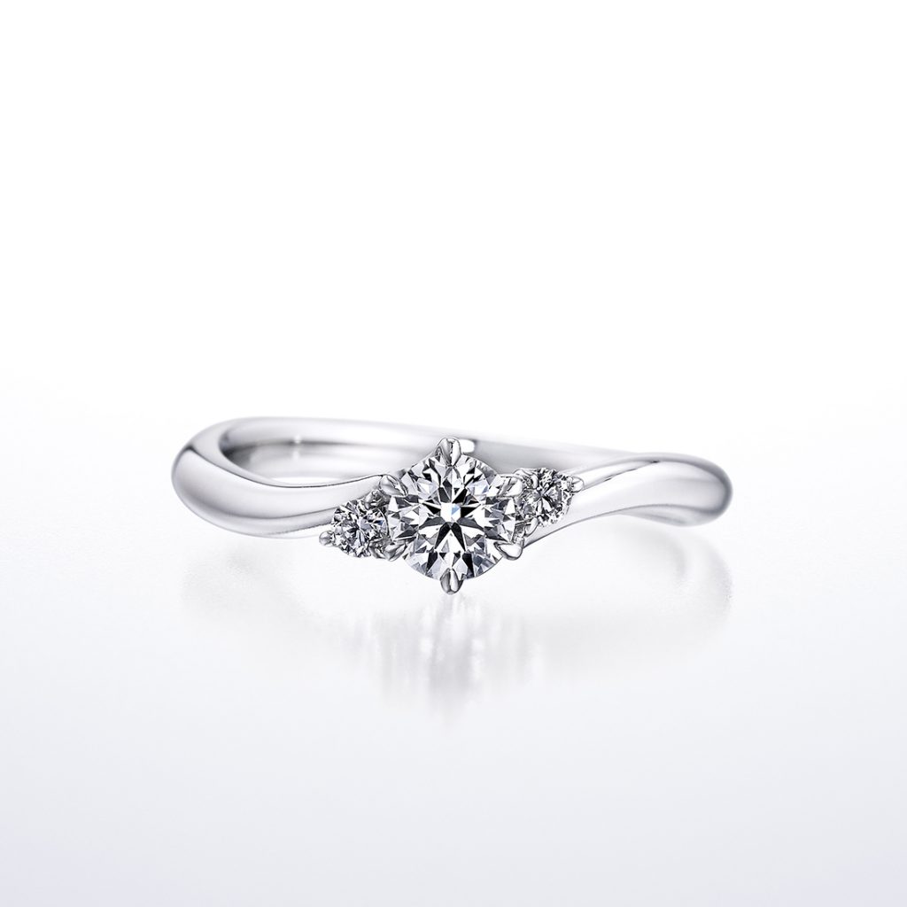 求婚鑽石戒指款式：Shining Flow