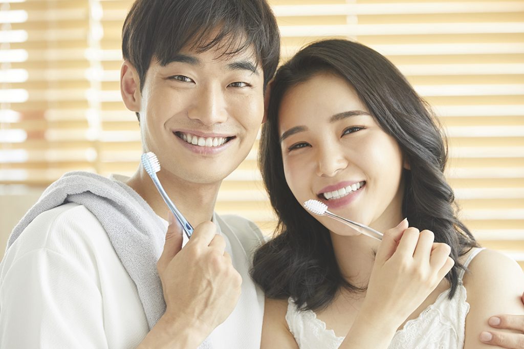 當倆人開始同居生活時,自然而然的會認真考慮「結婚」一事。