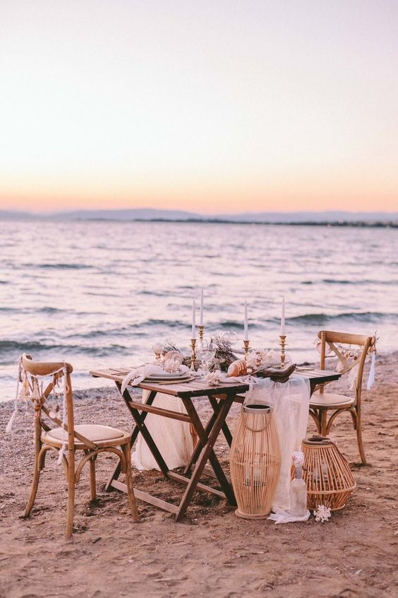 海邊浪漫晚餐求婚