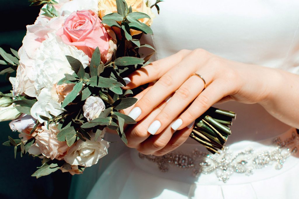 只要彼此認定這是一只求婚戒指，那麼求婚戒指沒有鑽石也沒關係。