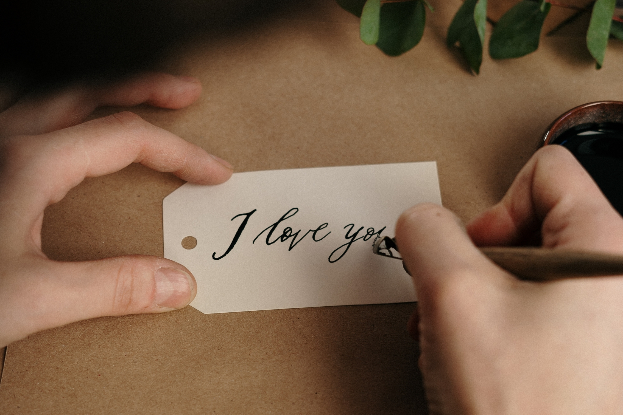 用自己的話表達自己想結婚的坦率心情。