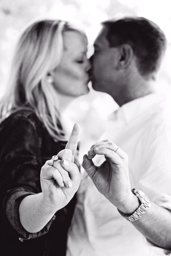 結婚週年是很值得慶祝的紀念日,不妨依不同年份為另一半挑選適合的結婚週年紀念禮物。