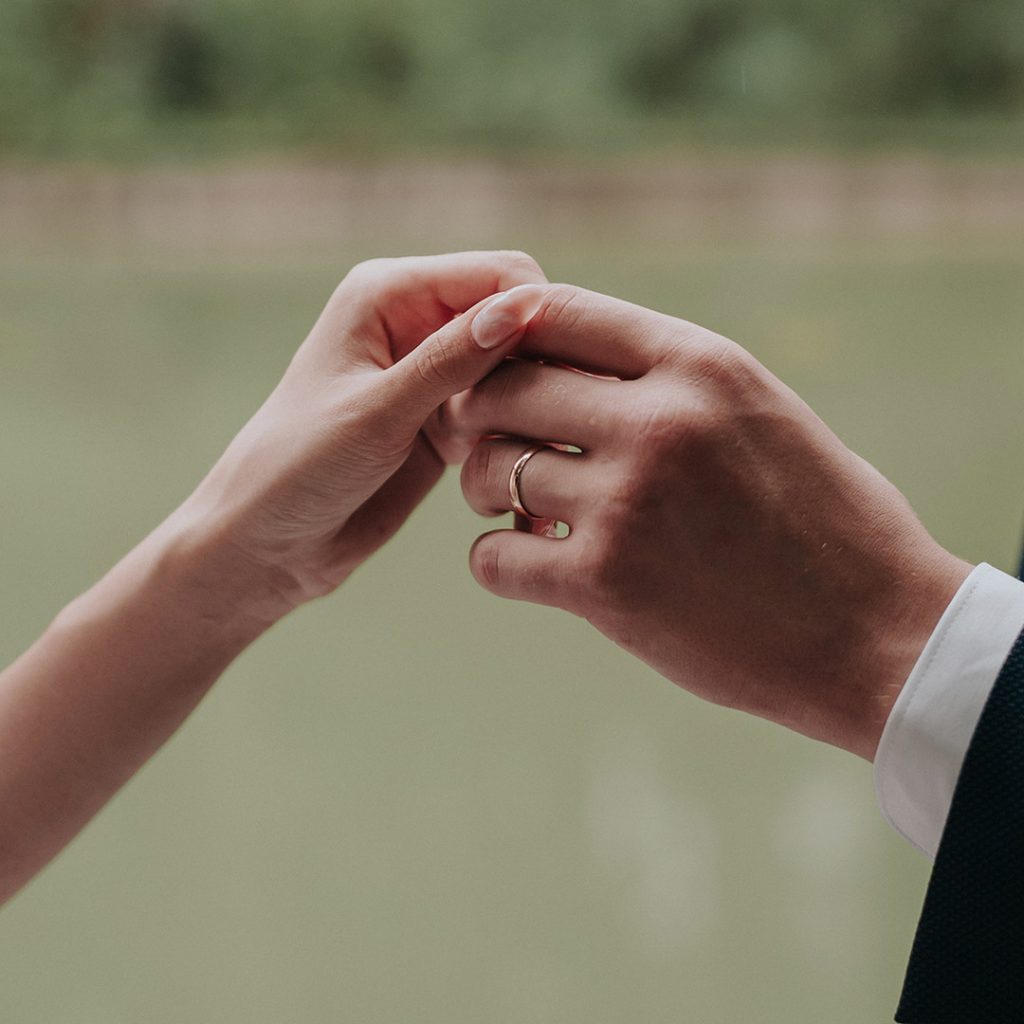 男士婚戒過於簡約是後悔的原因之一