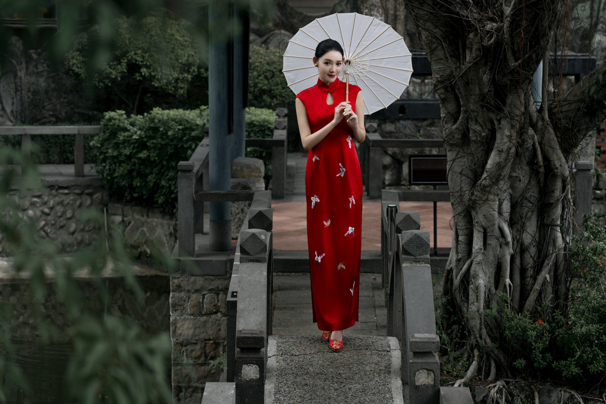 中式婚紗人氣款式1：經典旗袍
